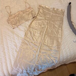 DISSH cream satin skirt set